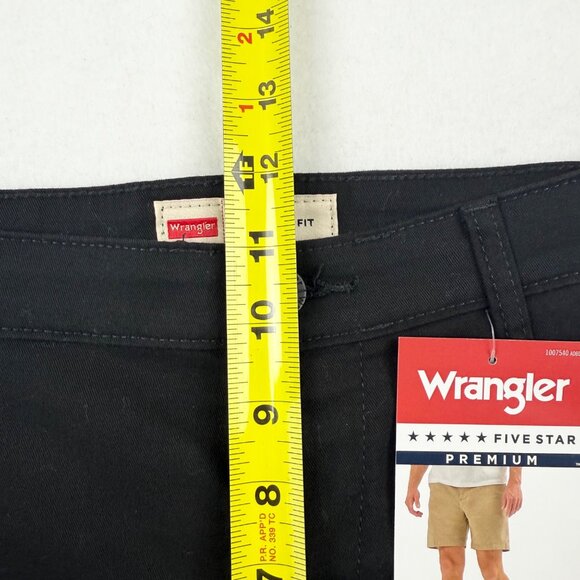 Wrangler Men's Five Star Premium Stretch Regular Fit Black Shorts Size 30x7 NWT - Picture 8 of 11